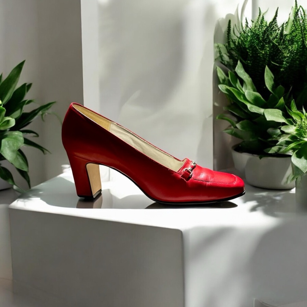 Vintage 80's Calico Classic Leather Upper 3" Heel Comfort women 9M Hot Red